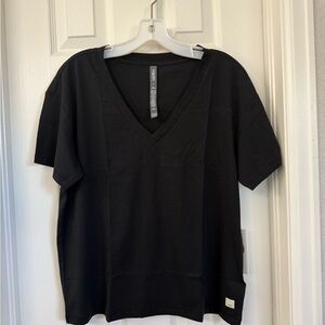 Vuori Black V-Neck Women's Tee